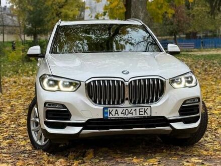 Белый БМВ Х5, объемом двигателя 3 л и пробегом 88 тыс. км за 50000 $, фото 1 на Automoto.ua