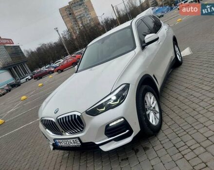 Белый БМВ Х5, объемом двигателя 2.99 л и пробегом 131 тыс. км за 61000 $, фото 1 на Automoto.ua