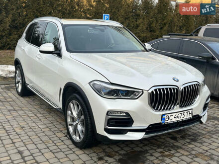 БМВ Х5 2019 в Львове на Automoto.ua Белый БМВ Х5, объемом двигателя 2.99 л и пробегом 60 тыс. км за 56500 $, фото 1 на Automoto.ua