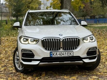 Белый БМВ Х5, объемом двигателя 3 л и пробегом 88 тыс. км за 50000 $, фото 1 на Automoto.ua