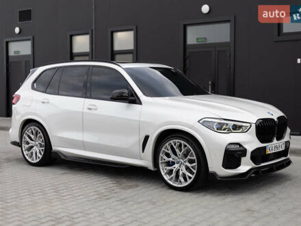 Белый БМВ Х5, объемом двигателя 3 л и пробегом 135 тыс. км за 64000 $, фото 1 на Automoto.ua