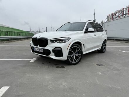 Белый БМВ Х5, объемом двигателя 4.4 л и пробегом 74 тыс. км за 56000 $, фото 1 на Automoto.ua