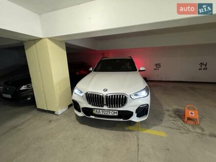 БМВ Х5 2020 в Киеве на Automoto.ua Белый БМВ Х5, объемом двигателя 2 л и пробегом 105 тыс. км за 64000 $, фото 1 на Automoto.ua