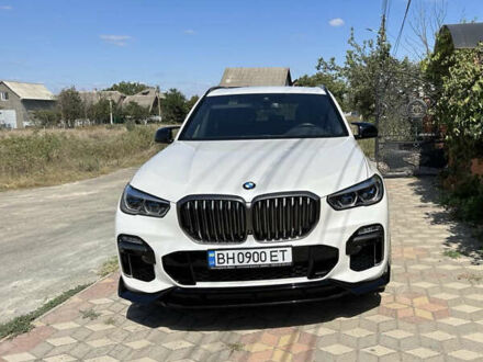 БМВ Х5 2020 в Измаиле на Automoto.ua Белый БМВ Х5, объемом двигателя 2.99 л и пробегом 89 тыс. км за 82000 $, фото 1 на Automoto.ua