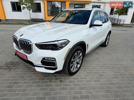 Белый БМВ Х5, объемом двигателя 3 л и пробегом 112 тыс. км за 47999 $, фото 1 на Automoto.ua