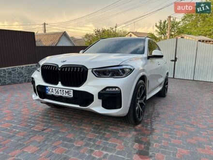 Белый БМВ Х5, объемом двигателя 3 л и пробегом 137 тыс. км за 51000 $, фото 1 на Automoto.ua