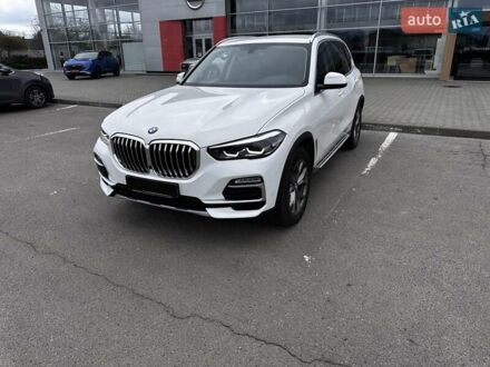 БМВ Х5 2020 в Полтаве на Automoto.ua Белый БМВ Х5, объемом двигателя 2 л и пробегом 100 тыс. км за 49500 $, фото 1 на Automoto.ua