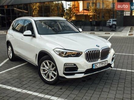 БМВ Х5 2020 в Львове на Automoto.ua Белый БМВ Х5, объемом двигателя 2 л и пробегом 77 тыс. км за 50700 $, фото 1 на Automoto.ua