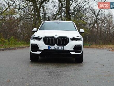 Белый БМВ Х5, объемом двигателя 3 л и пробегом 117 тыс. км за 56000 $, фото 1 на Automoto.ua