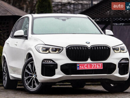 Белый БМВ Х5, объемом двигателя 4.4 л и пробегом 118 тыс. км за 57000 $, фото 1 на Automoto.ua