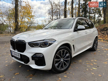 Белый БМВ Х5, объемом двигателя 3 л и пробегом 98 тыс. км за 64900 $, фото 1 на Automoto.ua
