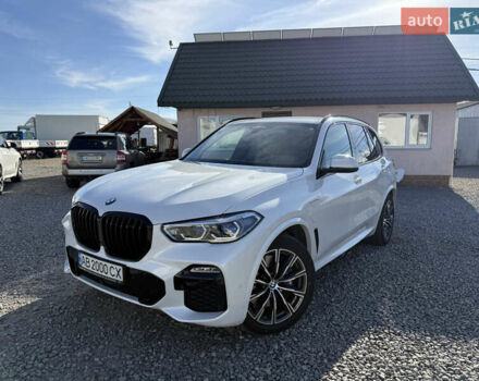 Белый БМВ Х5, объемом двигателя 3 л и пробегом 118 тыс. км за 67777 $, фото 1 на Automoto.ua