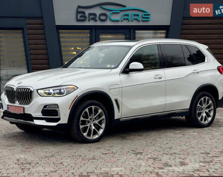 Белый БМВ Х5, объемом двигателя 3 л и пробегом 125 тыс. км за 58900 $, фото 1 на Automoto.ua