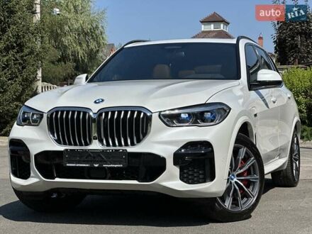 БМВ Х5 2022 в Киеве на Automoto.ua Белый БМВ Х5, объемом двигателя 0 л и пробегом 27 тыс. км за 74900 $, фото 1 на Automoto.ua
