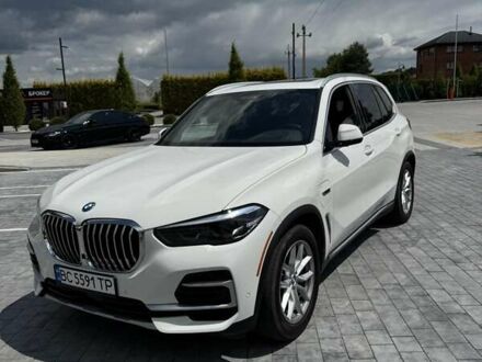 БМВ Х5 2022 в Яворове на Automoto.ua Белый БМВ Х5, объемом двигателя 3 л и пробегом 43 тыс. км за 66000 $, фото 1 на Automoto.ua