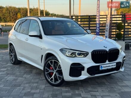 Белый БМВ Х5, объемом двигателя 3 л и пробегом 77 тыс. км за 63700 $, фото 1 на Automoto.ua