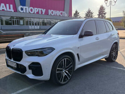 БМВ Х5 2022 в Киеве на Automoto.ua Белый БМВ Х5, объемом двигателя 4.39 л и пробегом 1 тыс. км за 95000 $, фото 1 на Automoto.ua