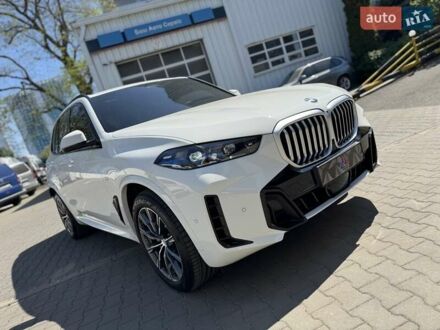 БМВ Х5 2023 в Одессе на Automoto.ua Белый БМВ Х5, объемом двигателя 2.99 л и пробегом 3 тыс. км за 97500 $, фото 1 на Automoto.ua