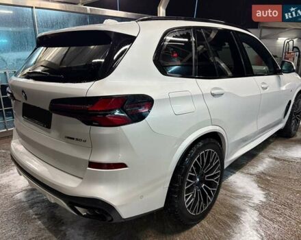 Білий БМВ Х5, об'ємом двигуна 2.99 л та пробігом 67 тис. км за 99200 $, фото 1 на Automoto.ua