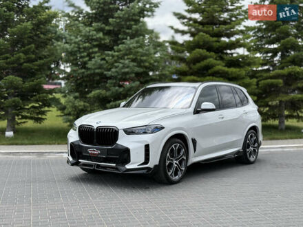 Белый БМВ Х5, объемом двигателя 3 л и пробегом 13 тыс. км за 79000 $, фото 1 на Automoto.ua