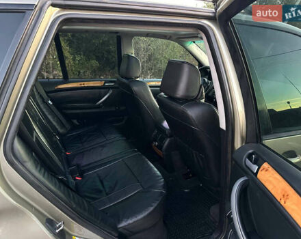 Бежевый БМВ Х5, объемом двигателя 3 л и пробегом 350 тыс. км за 7500 $, фото 8 на Automoto.ua