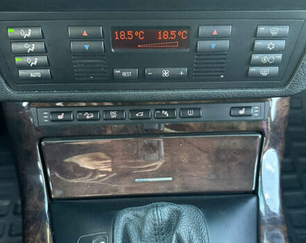 Бежевый БМВ Х5, объемом двигателя 3 л и пробегом 296 тыс. км за 8800 $, фото 21 на Automoto.ua