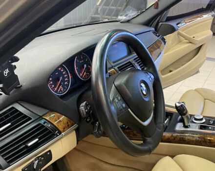 Бежевий БМВ Х5, об'ємом двигуна 3 л та пробігом 267 тис. км за 15000 $, фото 7 на Automoto.ua