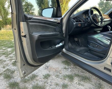 Бежевый БМВ Х5, объемом двигателя 3 л и пробегом 335 тыс. км за 12000 $, фото 13 на Automoto.ua