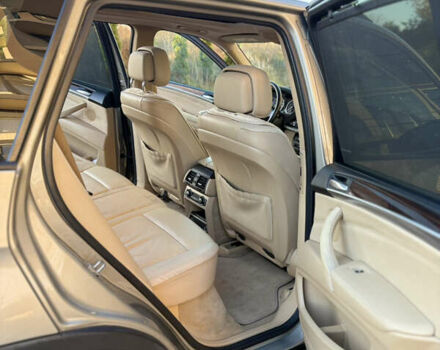 Бежевый БМВ Х5, объемом двигателя 2.98 л и пробегом 193 тыс. км за 13000 $, фото 9 на Automoto.ua