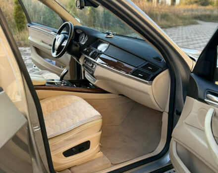 Бежевый БМВ Х5, объемом двигателя 2.98 л и пробегом 193 тыс. км за 13000 $, фото 10 на Automoto.ua