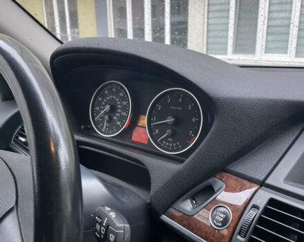 Бежевый БМВ Х5, объемом двигателя 2.98 л и пробегом 169 тыс. км за 17000 $, фото 9 на Automoto.ua