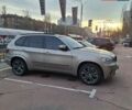 Бежевый БМВ Х5, объемом двигателя 2.98 л и пробегом 291 тыс. км за 15000 $, фото 1 на Automoto.ua