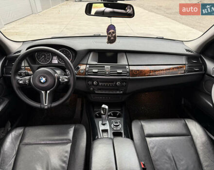 Бежевый БМВ Х5, объемом двигателя 2.98 л и пробегом 255 тыс. км за 14950 $, фото 6 на Automoto.ua