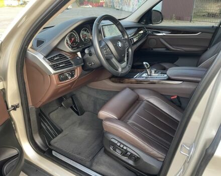 Бежевый БМВ Х5, объемом двигателя 3 л и пробегом 151 тыс. км за 31700 $, фото 10 на Automoto.ua