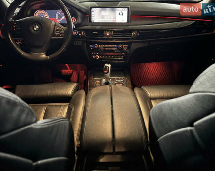 Бежевый БМВ Х5, объемом двигателя 2.99 л и пробегом 219 тыс. км за 35000 $, фото 14 на Automoto.ua