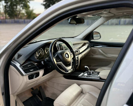 Бежевый БМВ Х5, объемом двигателя 2.99 л и пробегом 242 тыс. км за 29500 $, фото 11 на Automoto.ua