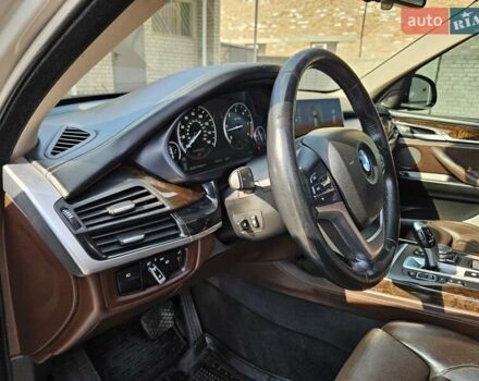 Бежевий БМВ Х5, об'ємом двигуна 2.99 л та пробігом 250 тис. км за 29900 $, фото 22 на Automoto.ua