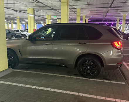 Бежевый БМВ Х5, объемом двигателя 4.39 л и пробегом 111 тыс. км за 29000 $, фото 7 на Automoto.ua