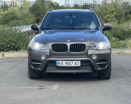 Бежевый БМВ Х5, объемом двигателя 3 л и пробегом 248 тыс. км за 13999 $, фото 1 на Automoto.ua