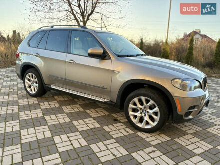 Бежевый БМВ Х5, объемом двигателя 2.98 л и пробегом 193 тыс. км за 13000 $, фото 1 на Automoto.ua