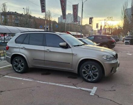 Бежевый БМВ Х5, объемом двигателя 2.98 л и пробегом 291 тыс. км за 15000 $, фото 1 на Automoto.ua