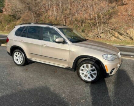 Бежевый БМВ Х5, объемом двигателя 3 л и пробегом 89 тыс. км за 2200 $, фото 1 на Automoto.ua