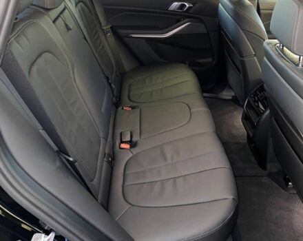 Чорний БМВ Х5, об'ємом двигуна 0 л та пробігом 8 тис. км за 47810 $, фото 5 на Automoto.ua