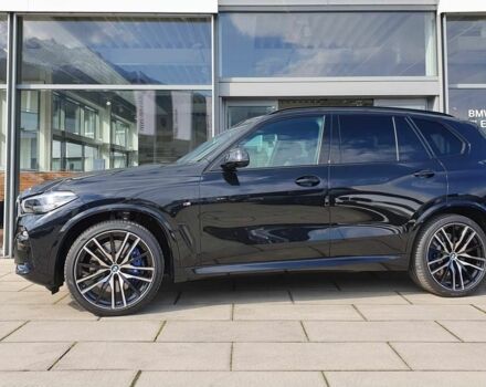 Чорний БМВ Х5, об'ємом двигуна 0 л та пробігом 4 тис. км за 52975 $, фото 2 на Automoto.ua