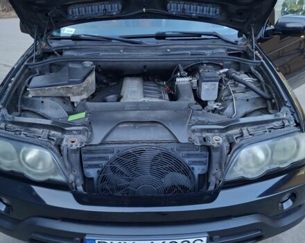 Чорний БМВ Х5, об'ємом двигуна 0 л та пробігом 256 тис. км за 5200 $, фото 12 на Automoto.ua