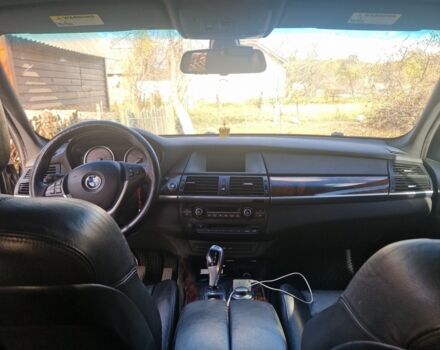 Черный БМВ Х5, объемом двигателя 3 л и пробегом 229 тыс. км за 10500 $, фото 4 на Automoto.ua
