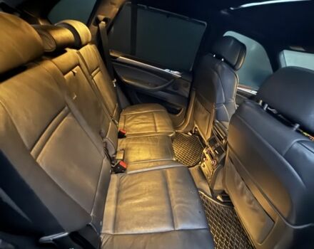 Черный БМВ Х5, объемом двигателя 4.8 л и пробегом 159 тыс. км за 11500 $, фото 7 на Automoto.ua