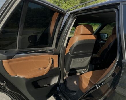 Черный БМВ Х5, объемом двигателя 3 л и пробегом 393 тыс. км за 16000 $, фото 16 на Automoto.ua