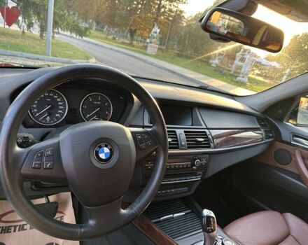 Черный БМВ Х5, объемом двигателя 3 л и пробегом 283 тыс. км за 21900 $, фото 6 на Automoto.ua