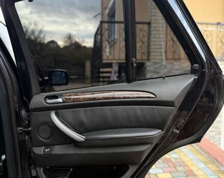 Черный БМВ Х5, объемом двигателя 4.4 л и пробегом 330 тыс. км за 6900 $, фото 18 на Automoto.ua